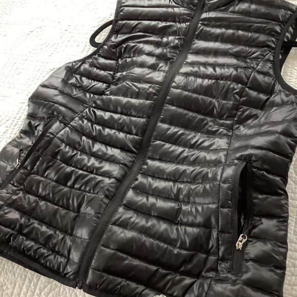 Eddie Bauer Travex EB700 Puffer Down Vest Women's Small Black Full Zip Packable - Picture 12 of 12